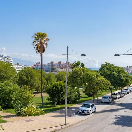 Cosy And Centrally Located Apartment In Estepona Exterior photo